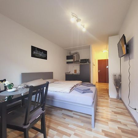 Zentrales Apartment Mit Balkon Und Parkplatz Trevír Exteriér fotografie